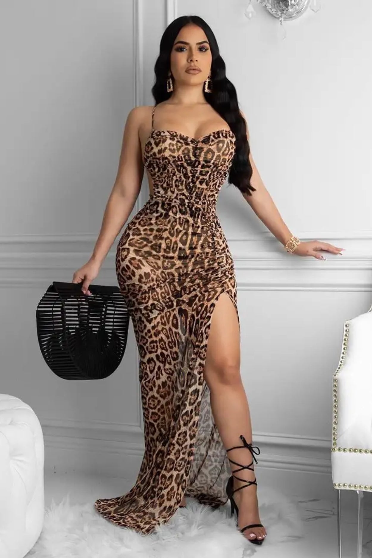 Robe longue léopard élégante et glamour