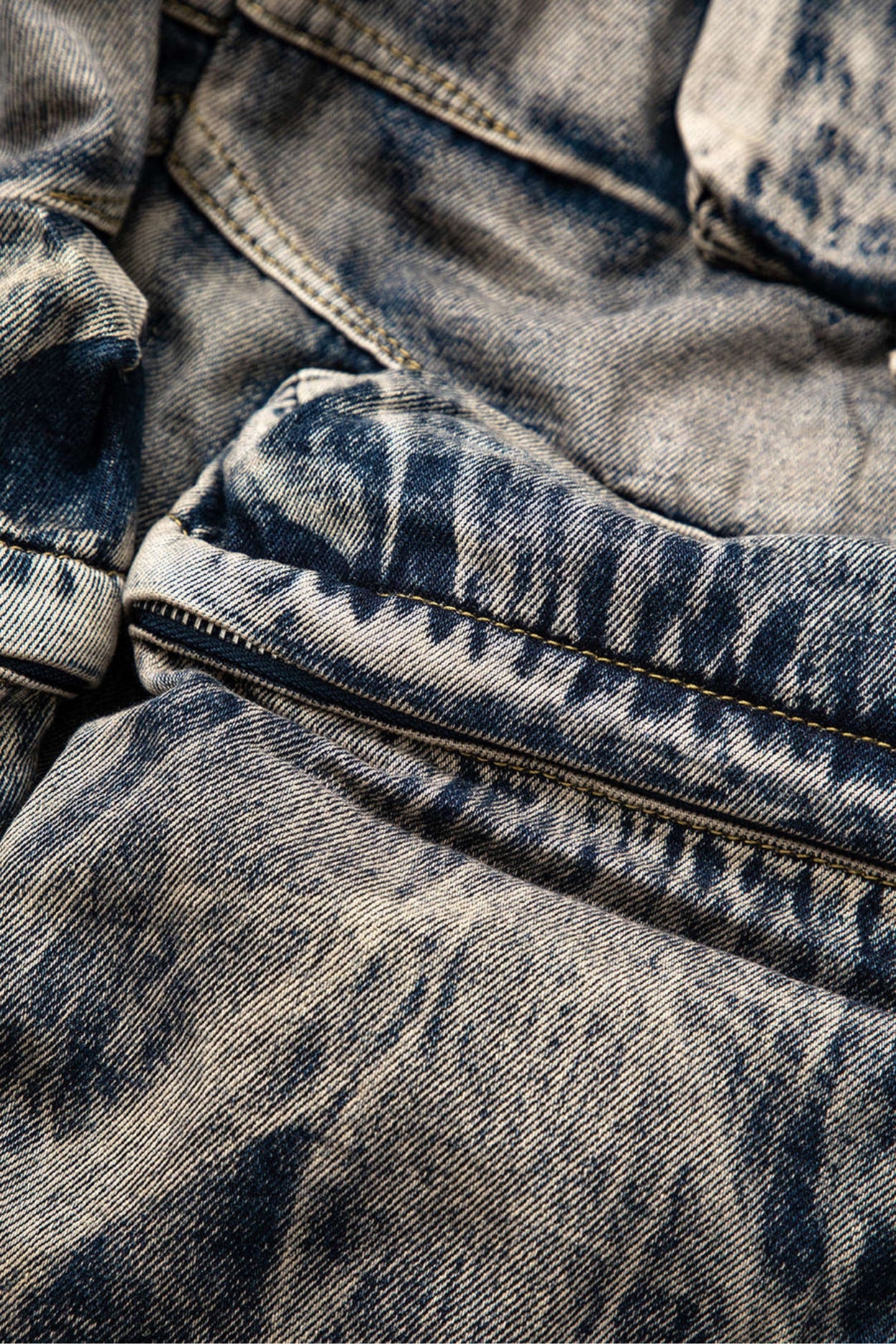 Jean cargo multi-poches délavé